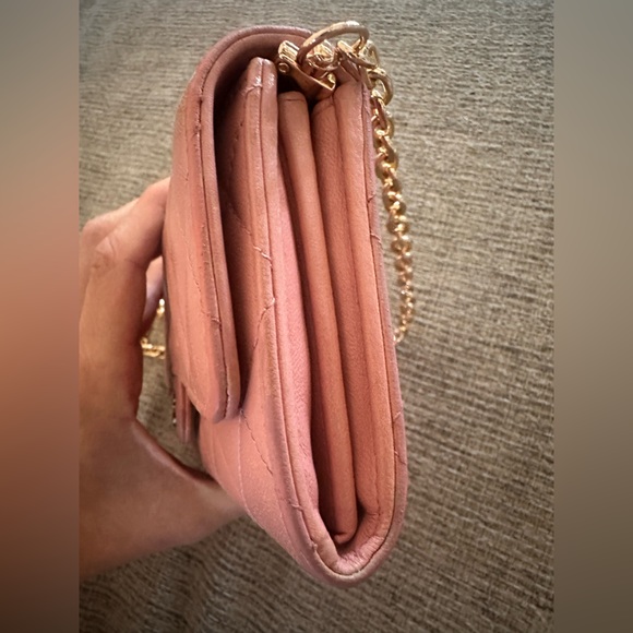 Authentic CHANEL quilted wallet with removable unbranded chain crossbody - Picture 6 of 13